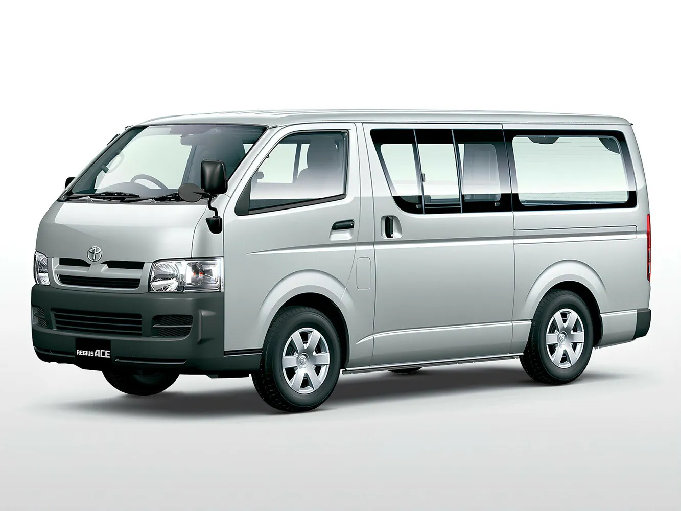 Toyota RegiusAce H200