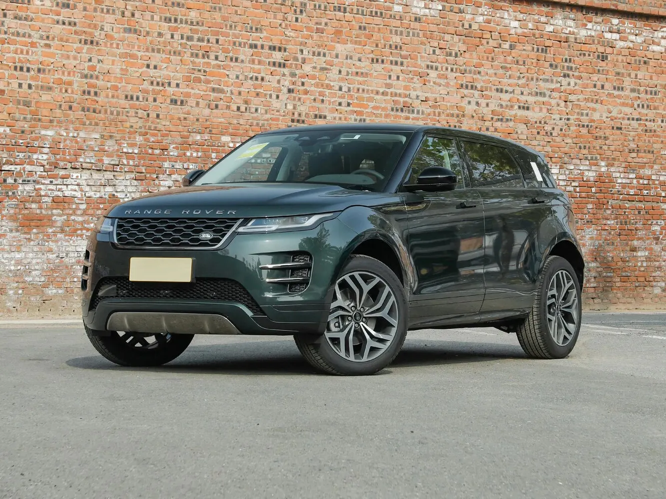 Land Rover Range Rover Evoque 1.5hyb AT (309 л.с.) 4WD