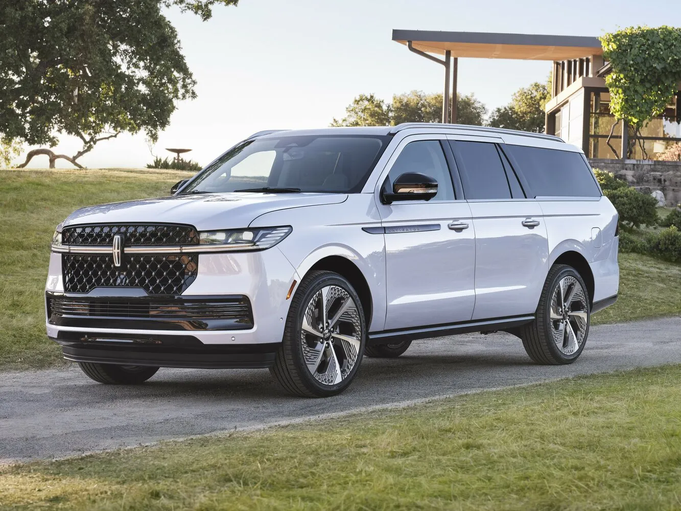 Lincoln Navigator L 3.5 AT (440 л.с.) 4WD