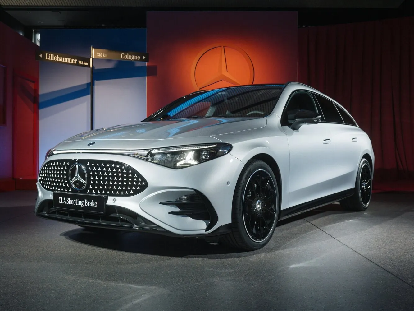 Mercedes-Benz CLA 350 Electro AT (260.0 кВт) 4WD