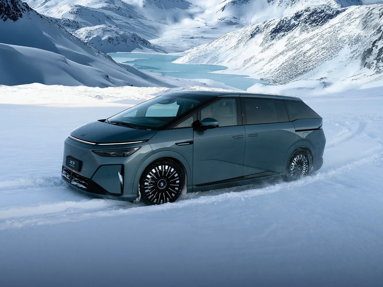 Xpeng X9 I Рестайлинг