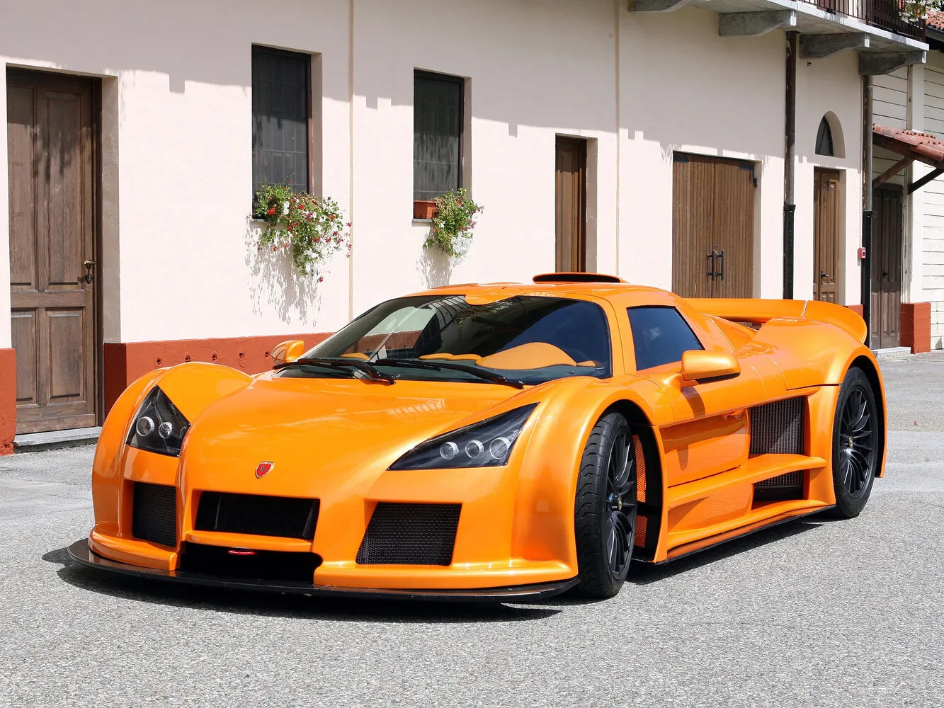 Gumpert Apollo 