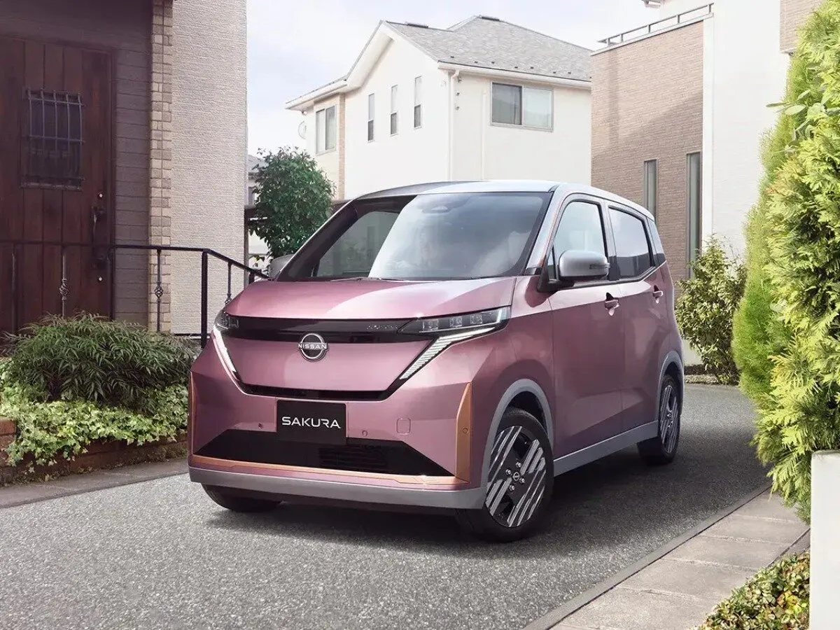 Nissan Sakura I Рестайлинг