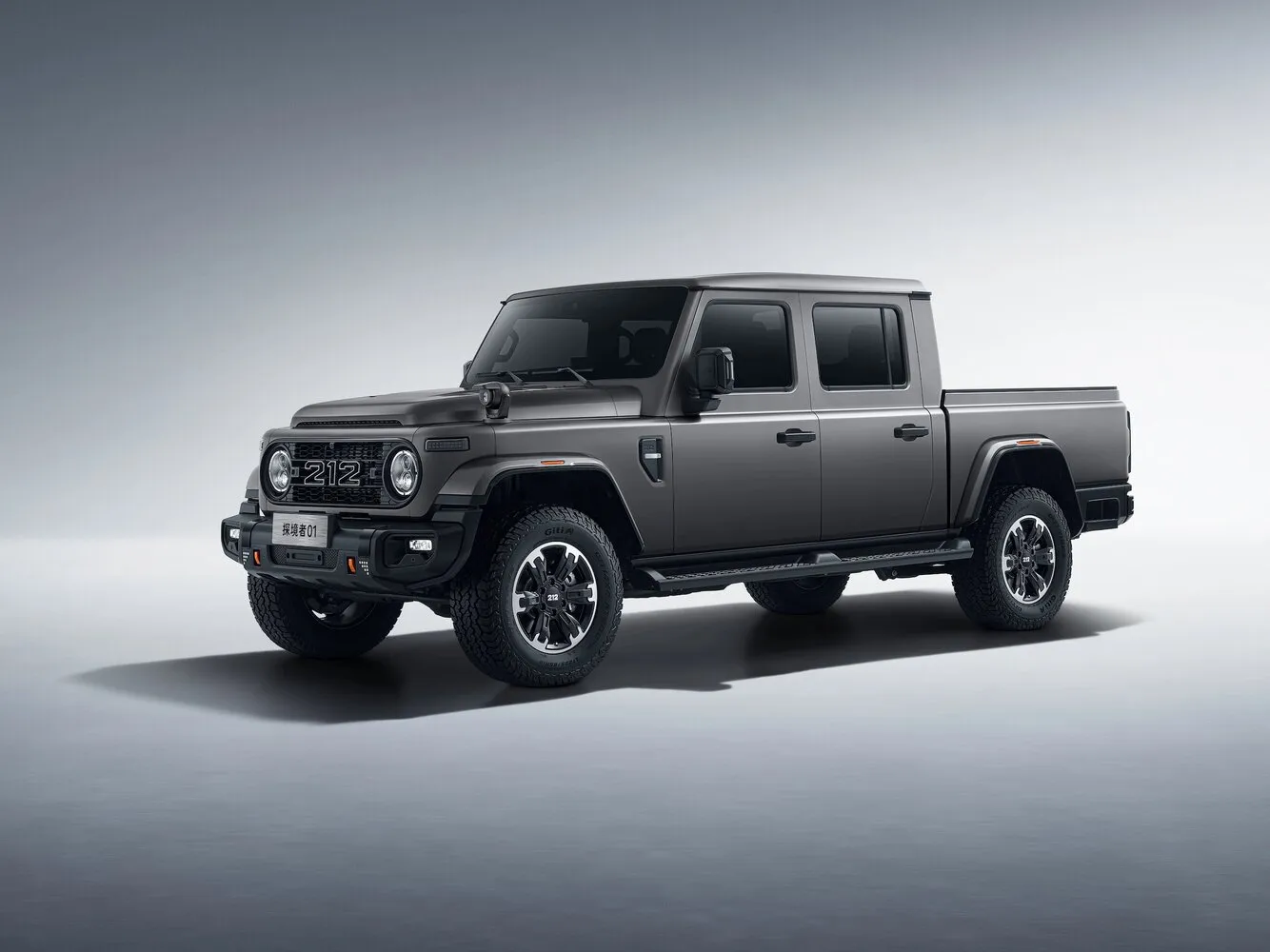 212 Explorer 01 