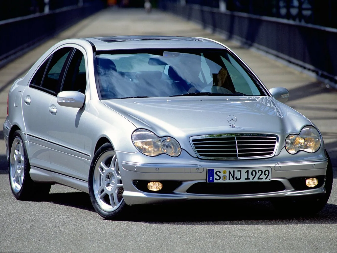 Mercedes-Benz C-Класс AMG 30 AMG 3.0d AT (231 л.с.)