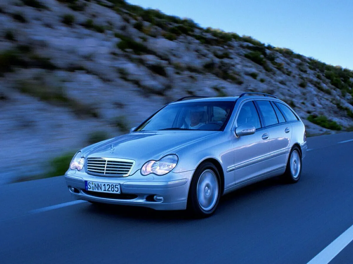 Mercedes-Benz C-Класс 320 3.2 AT (218 л.с.)