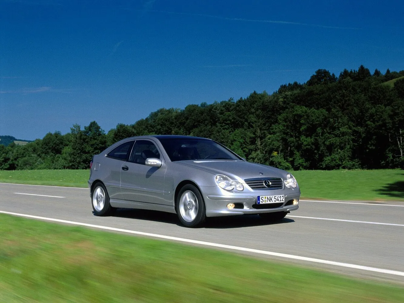 Mercedes-Benz C-Класс 230 2.3 MT (197 л.с.)