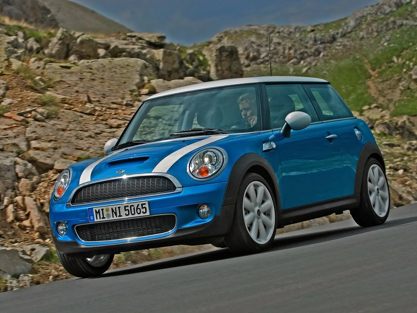 Mini Hatch Cooper S 1.6 AT (175 л.с.)