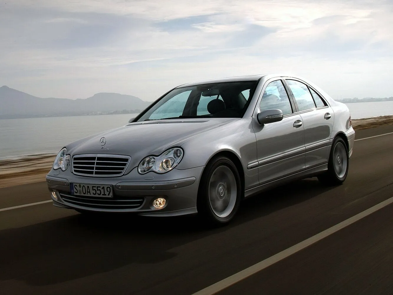 Mercedes-Benz C-Класс 350 3.5 AT (272 л.с.) 4WD