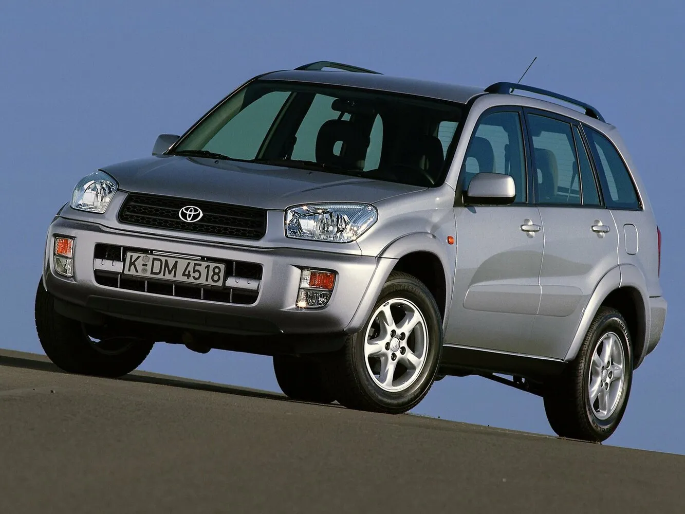 Toyota RAV4 2.0 AT (150 л.с.)