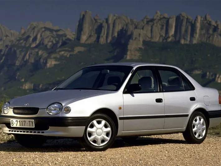 Toyota Corolla 1.6 MT (110 л.с.)
