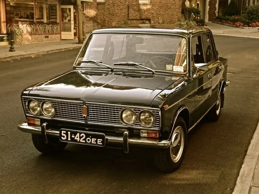 Lada (ВАЗ) 2103 