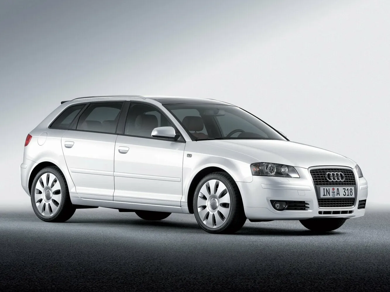 Audi A3 3.2 AMT (250 л.с.) 4WD
