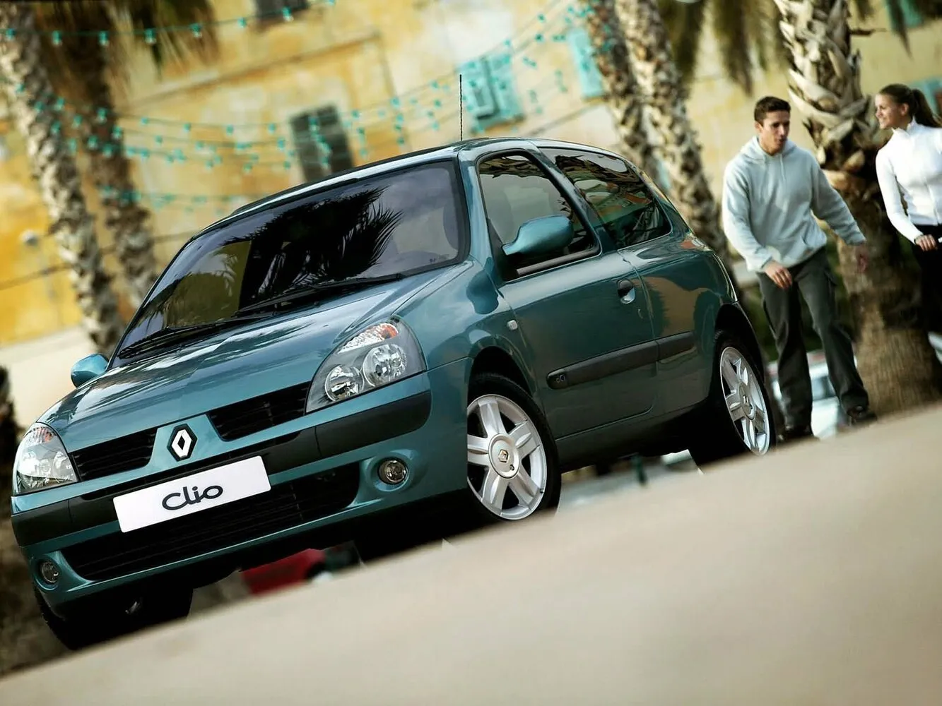 Renault Clio Campus 1.2 MT (75 л.с.)