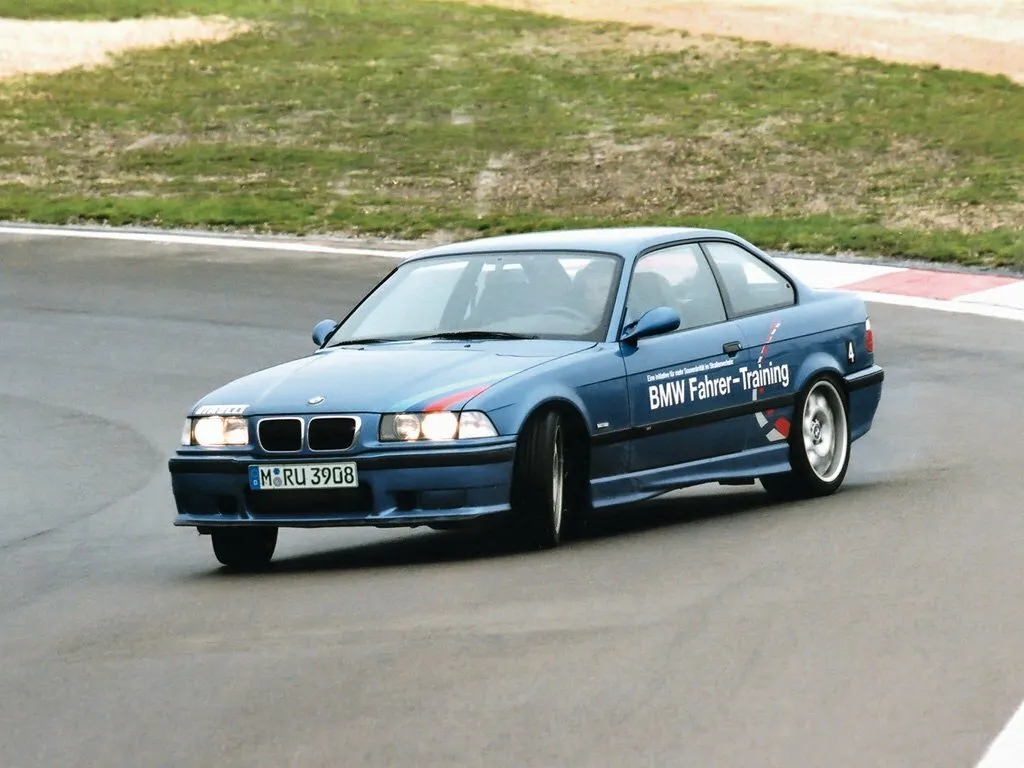 BMW M3 II (E36)
