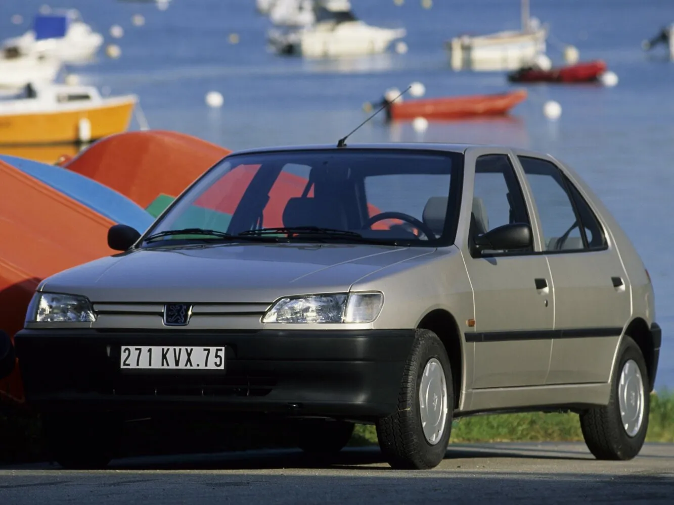 Peugeot 306 1.8 MT (101 л.с.)
