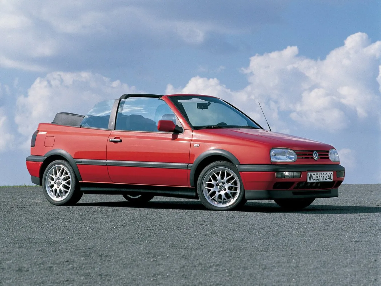 Volkswagen Golf 1.8 MT (90 л.с.)