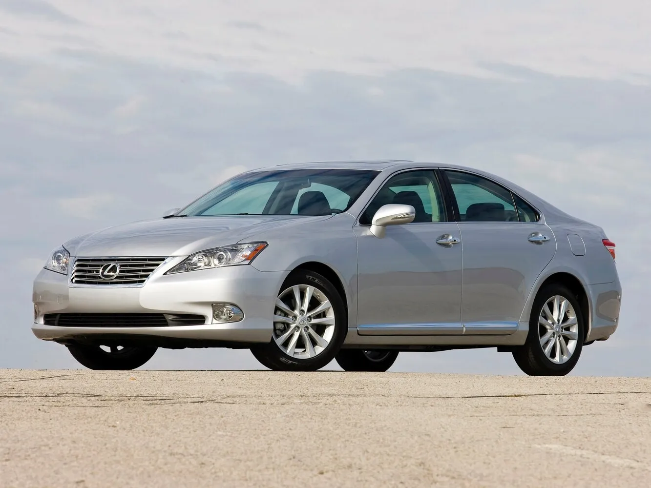 Lexus ES V Рестайлинг