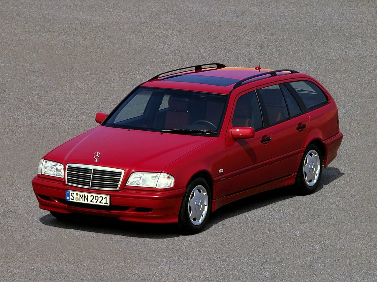 Mercedes-Benz C-Класс 220 2.2d MT (125 л.с.)