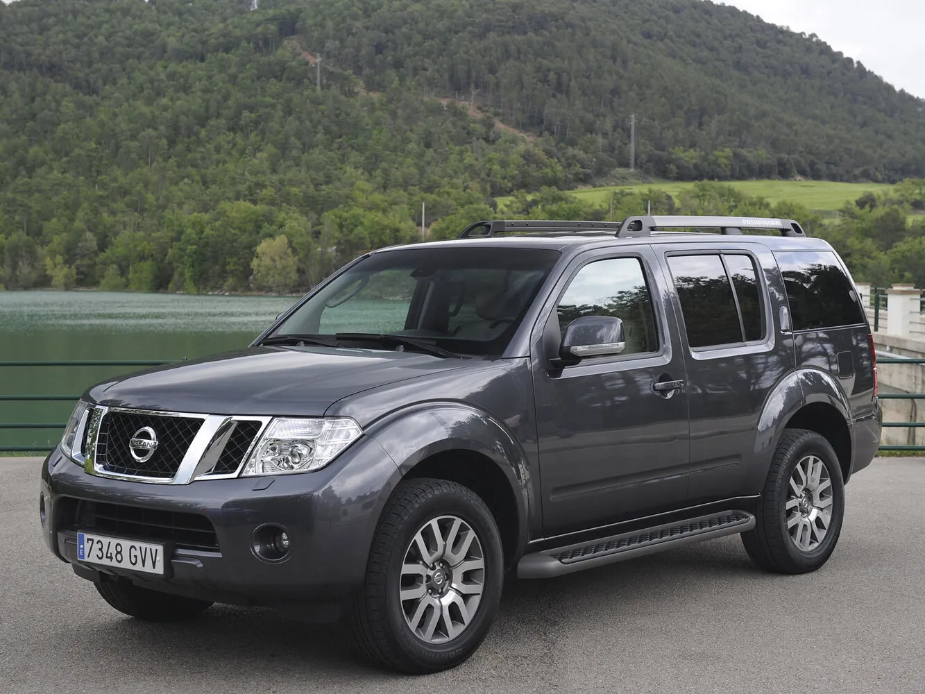 Nissan Pathfinder III Рестайлинг