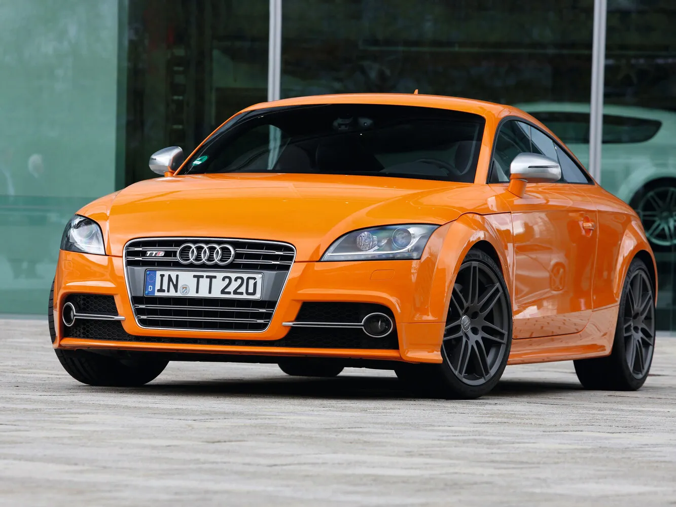 Audi TTS 2.0 MT (272 л.с.) 4WD