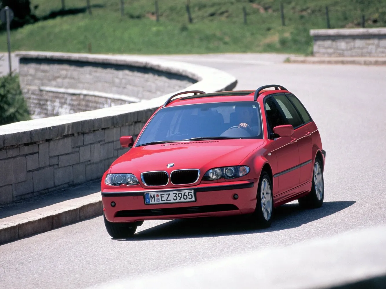 BMW 3 серии 320i 2.2 AT (170 л.с.)