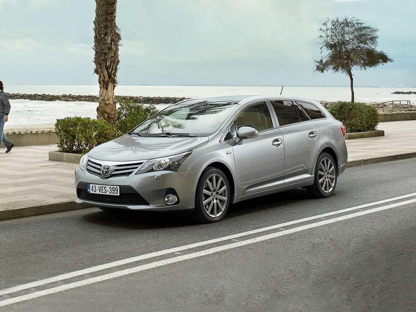Toyota Avensis 1.6 MT (132 л.с.)