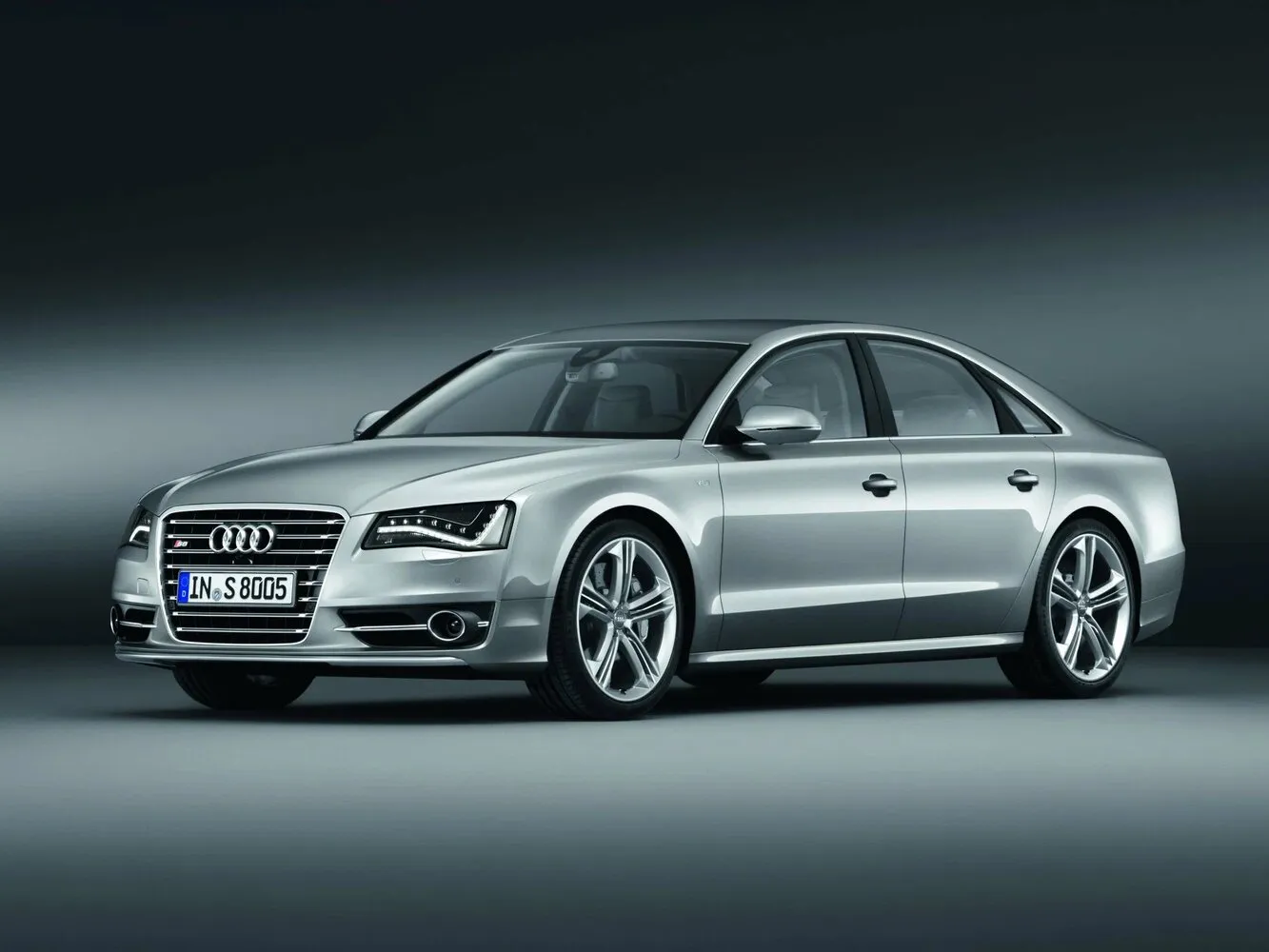 Audi S8 III (D4)