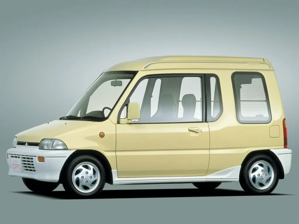 Mitsubishi Minica Toppo 0.7 MT (52 л.с.)