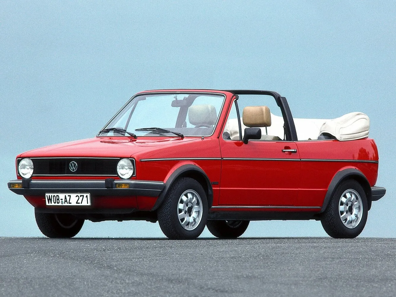 Volkswagen Golf 1.6 AT (69 л.с.)