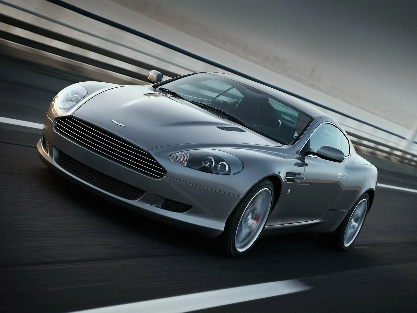 Aston Martin DB9 I Рестайлинг