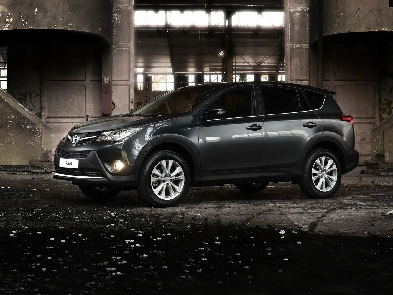 Toyota RAV4 IV (XA40)