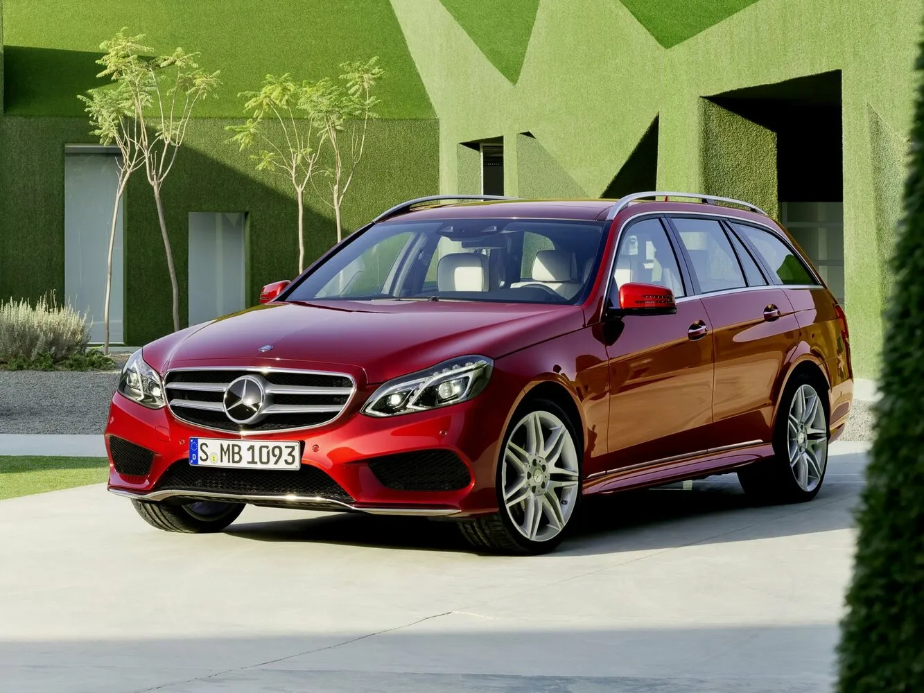 Mercedes-Benz E-Класс 500 4.7 AT (408 л.с.)